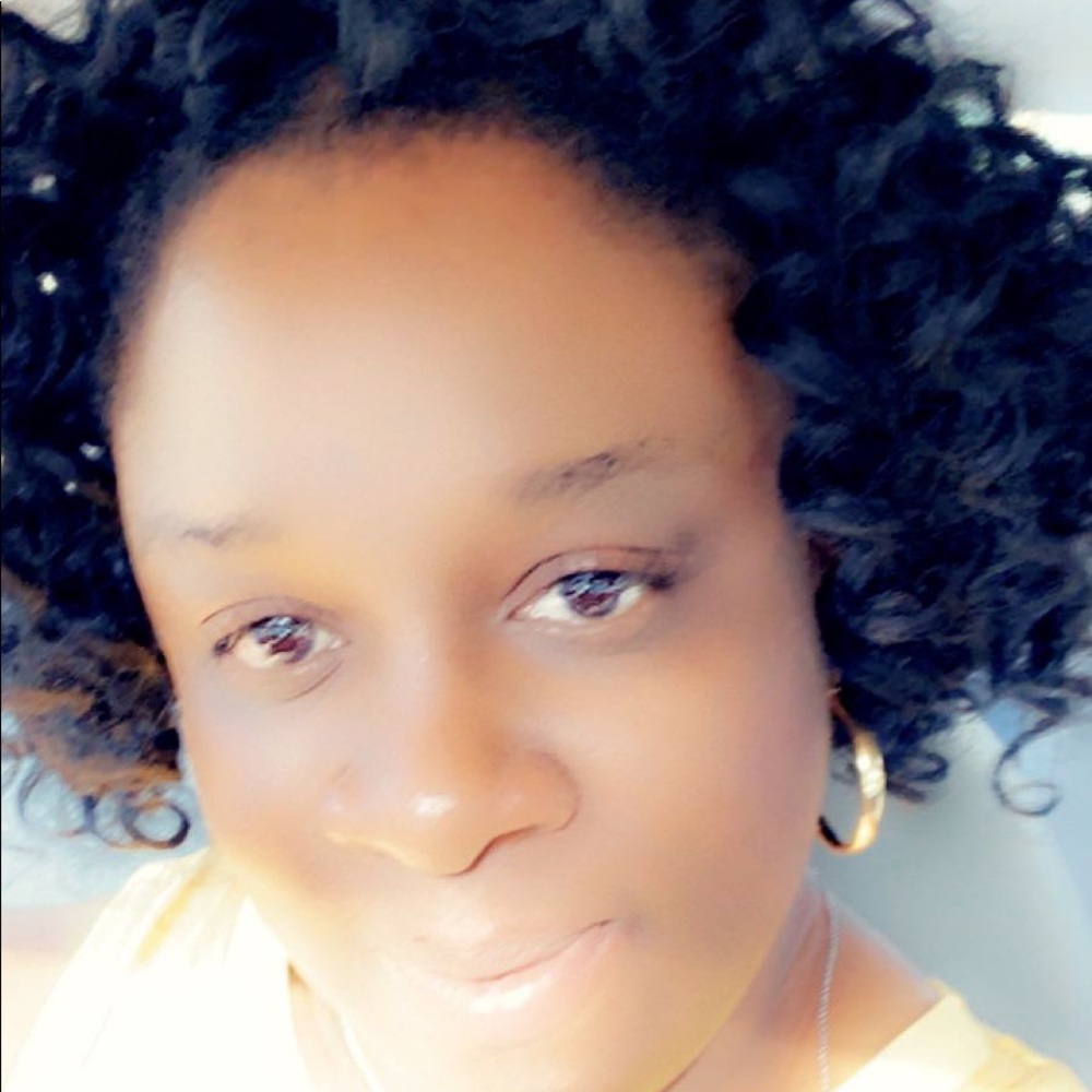 Meet your Posher, Ebony
